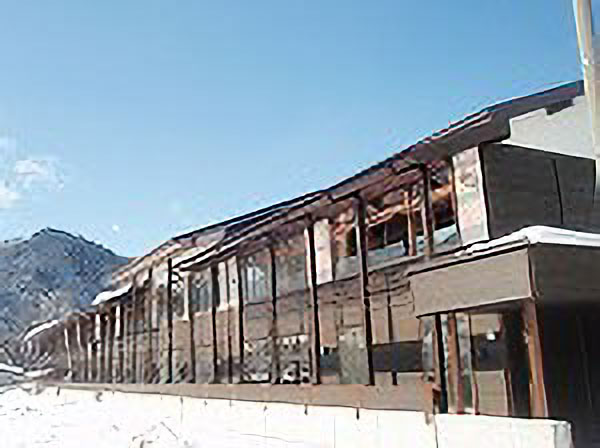 北陵中学校校舎改築工事(電気) H25.3 北陵中学校校舎改築工事(電気) H25.3